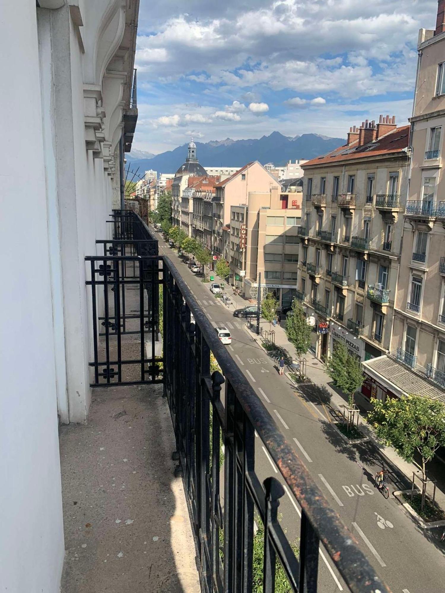 Brit Hotel Suisse Et Bordeaux - Centre Gare Grenoble Exterior foto