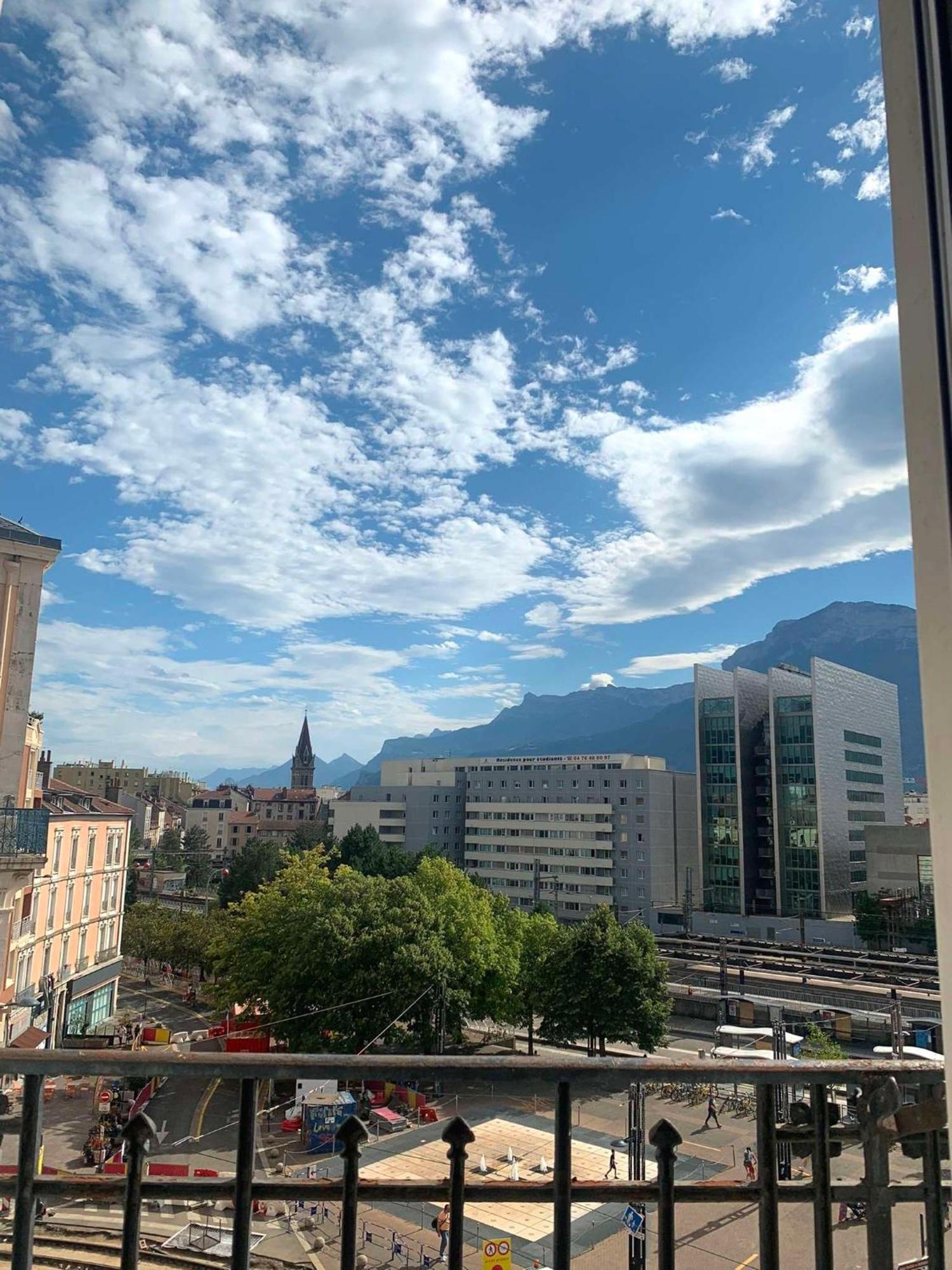 Brit Hotel Suisse Et Bordeaux - Centre Gare Grenoble Exterior foto