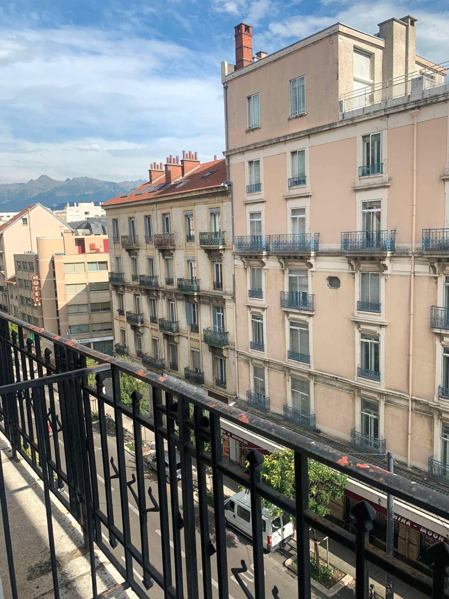 Brit Hotel Suisse Et Bordeaux - Centre Gare Grenoble Exterior foto