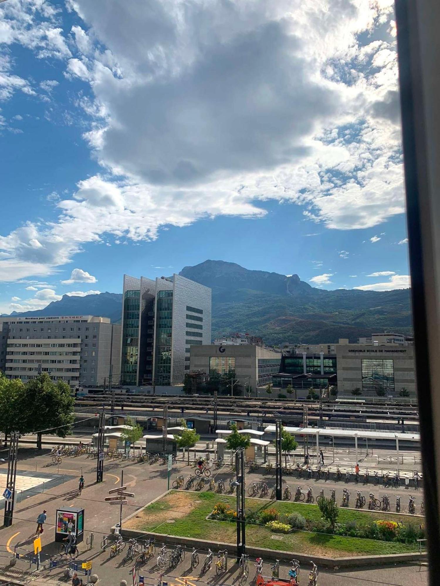 Brit Hotel Suisse Et Bordeaux - Centre Gare Grenoble Exterior foto